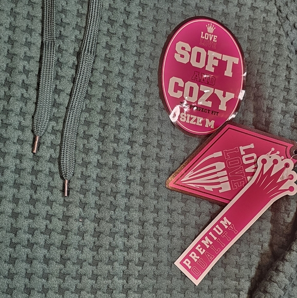 New✨️Thermal Textured Hoodie - Picture 7 of 8